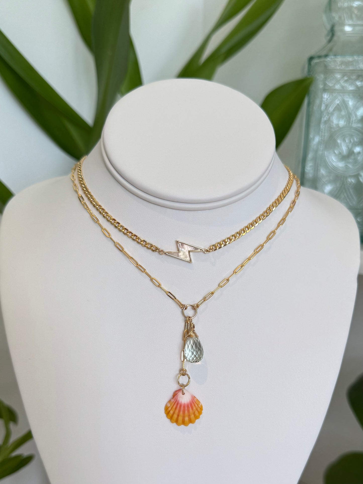 Sunrise Shell & Peridot Necklace no. 2