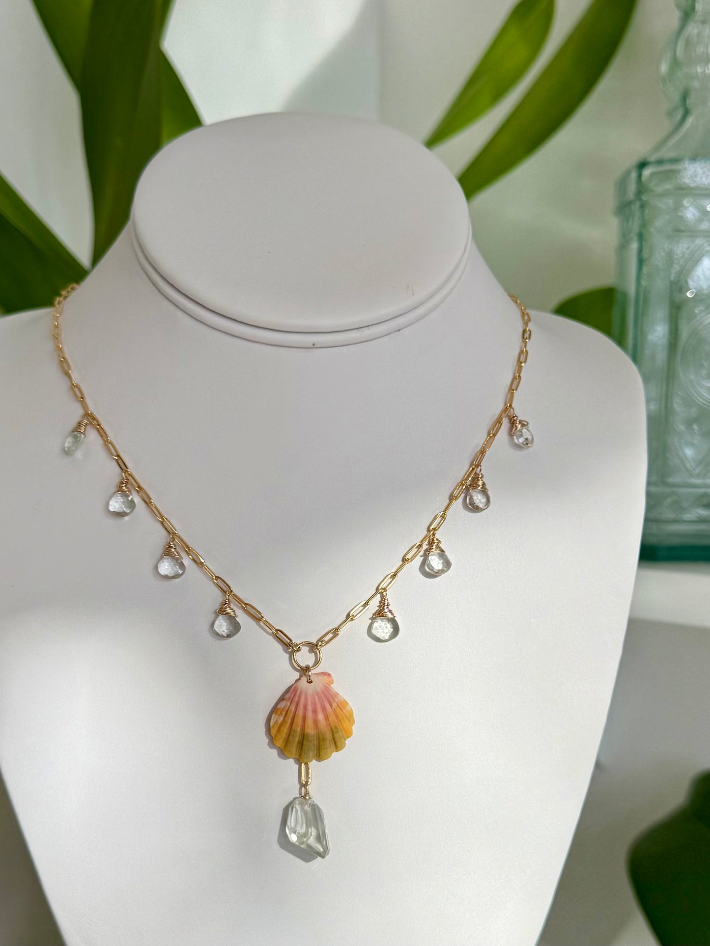 Sunrise Shell & Peridot Necklace no. 1