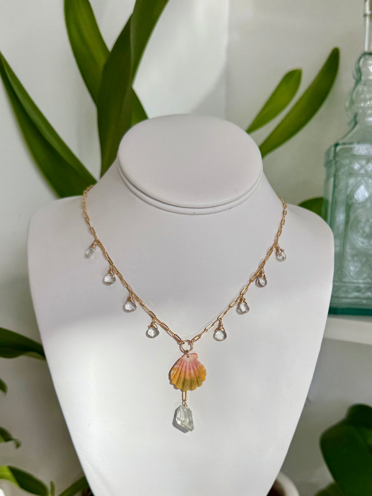 Sunrise Shell & Peridot Necklace no. 1