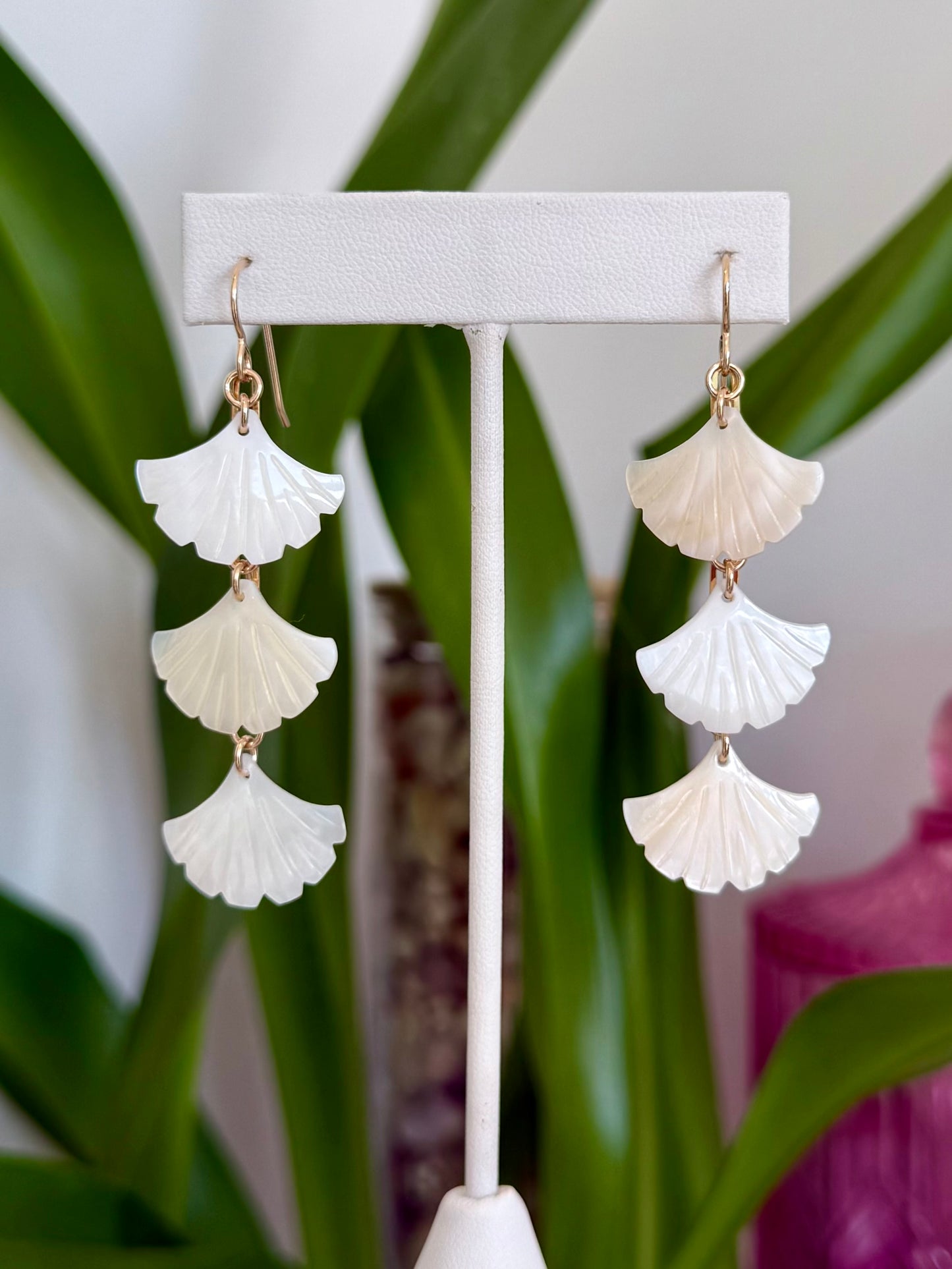Mother of Pearl Shell Earring’s